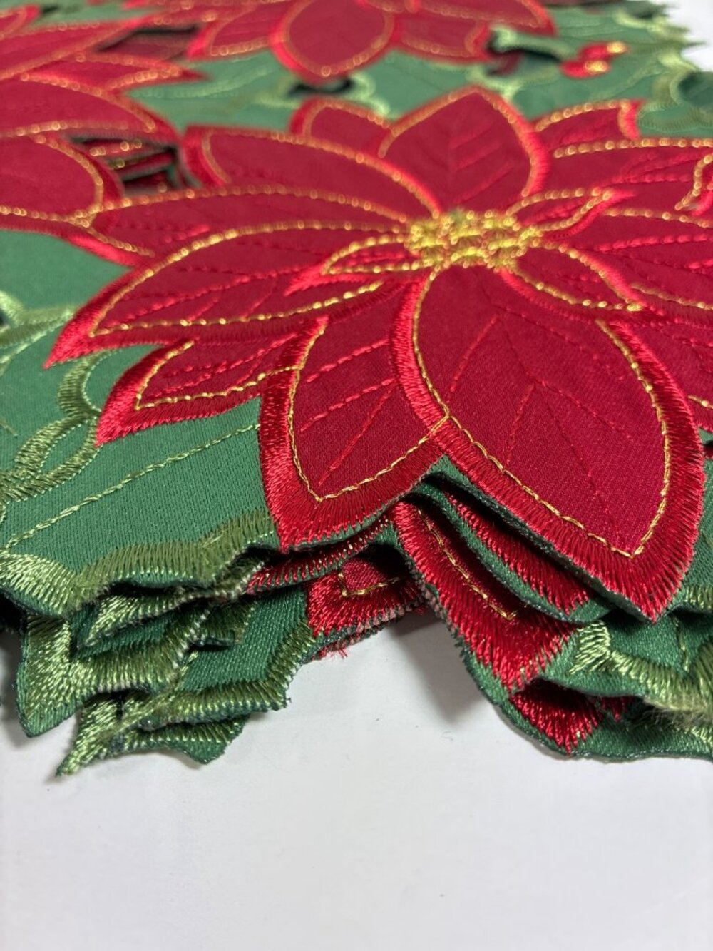 Set of 6 St. Nicholas Square Christmas Poinsettia Placemats Red Green Gold Glitt - Picture 6 of 10